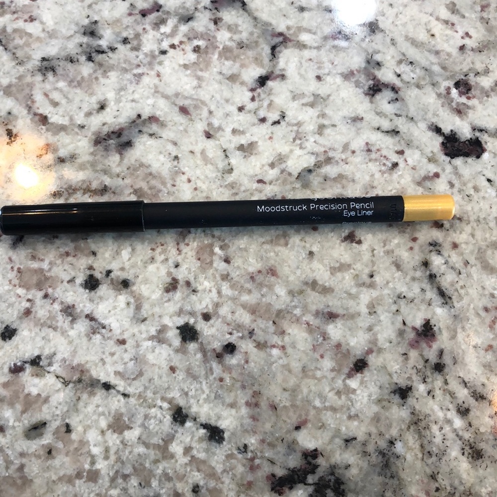 Precious Younique Eyeliner